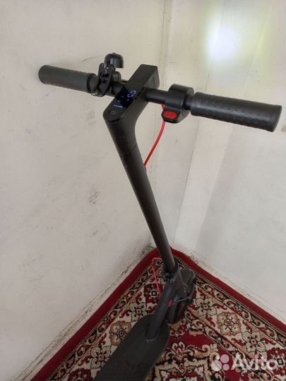 Электросамокат Xiaomi M365 PRO