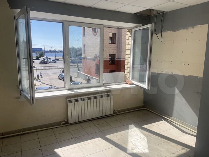 Офисы 10+12+17 м²