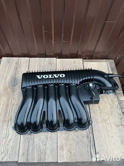 Выпускной коллектор Volvo S40 2.4