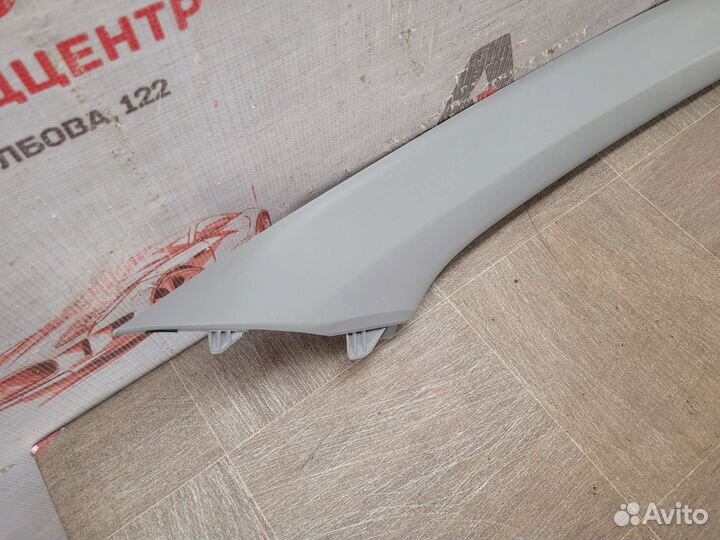 Накладка стойки кузова правая Toyota Camry V50