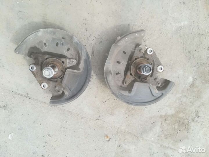 Цапфа задняя ступица Renault Fluence, Megane 3