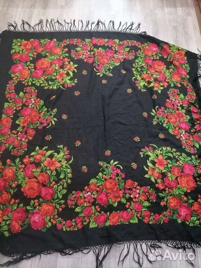 Платок 1,6на 1,6старинный