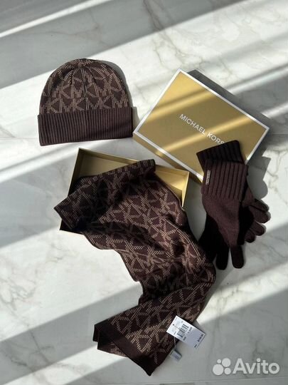 Комплект шапка,шарф, перчатки Michael Kors оригин