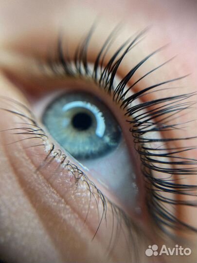 Наращивание и ламинирование ресниц, перманент