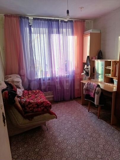 4-к. квартира, 85 м², 1/9 эт.