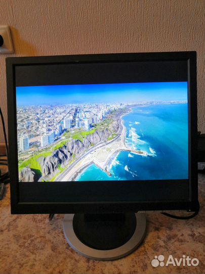 Монитор Samsung syncmaster 913n