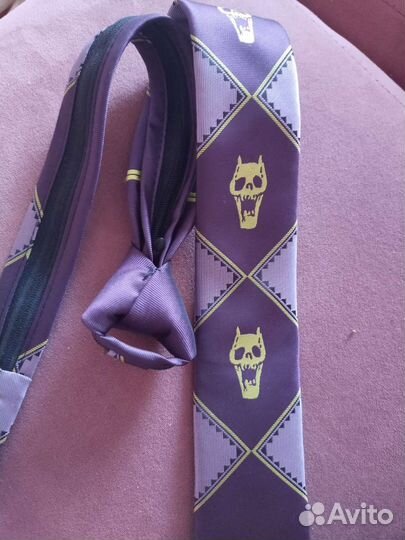 Галстук Киры Йошикаге