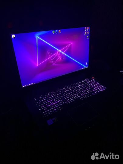 Мощный игровой ноутбук asus rog strix GL753VD