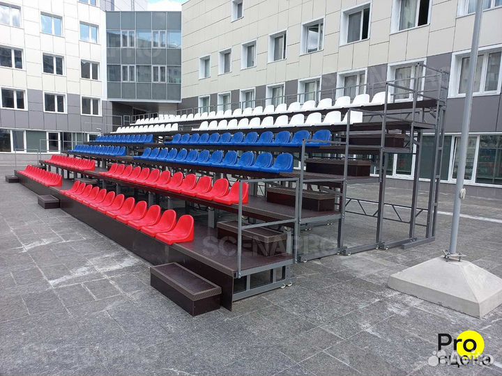 Телескопические трибуны на 147 мест