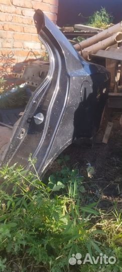 Заднее крыло левое митсубиси 10