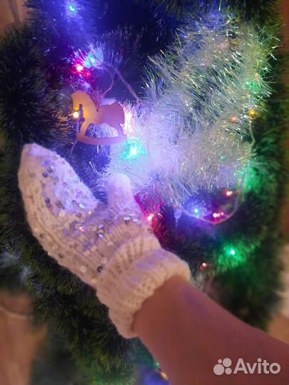 Варежки женские