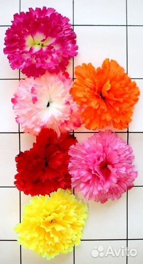 Искусственные цветы, листья