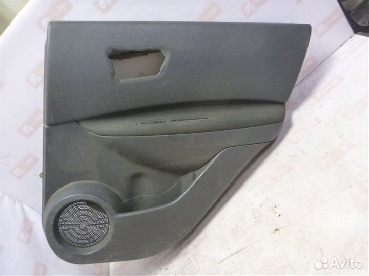 Обшивка двери задняя правая Nissan Qashqai J10 K9K