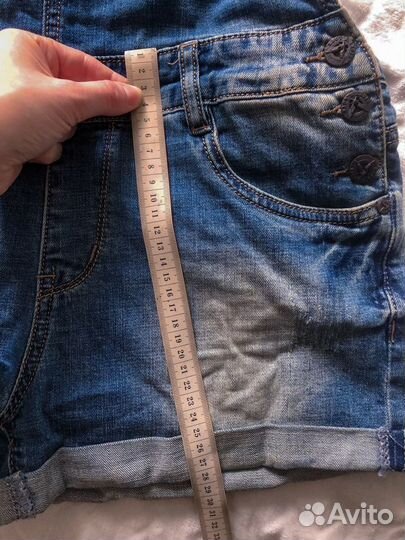 Джинсовый комбинезон с шортами