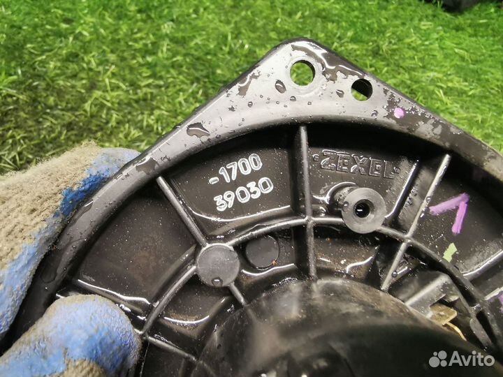 Моторчик печки Mitsubishi Lancer 9