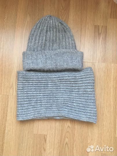Комплект шапка и снуд