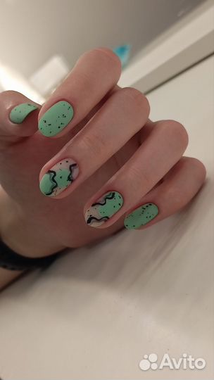 Маникюр на Госцирке/Центр