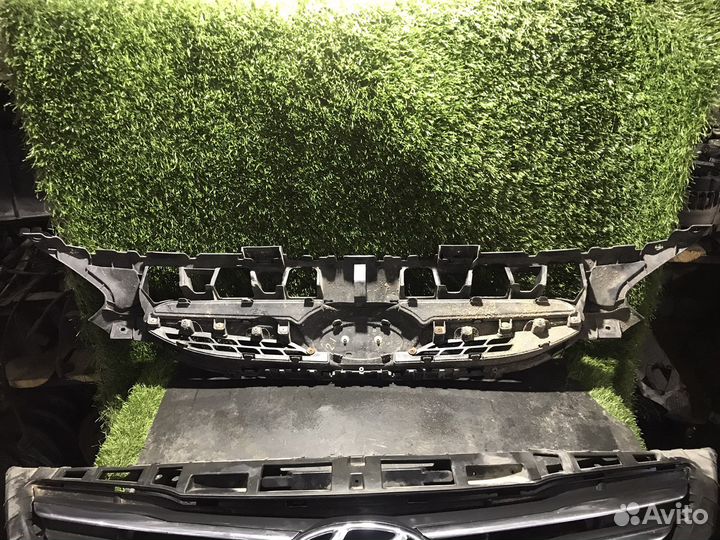 Решотка радиатора Hyundai solaris 1