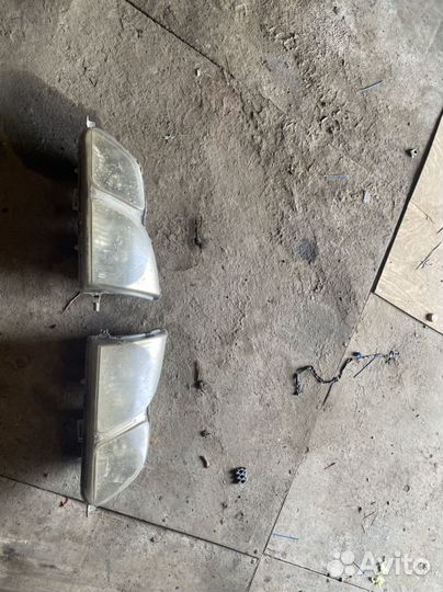 Фары toyota Gaia