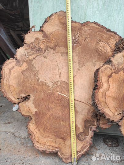 Торцевой спил миндаля