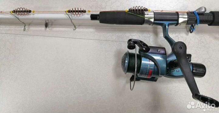 Фидерное удилище (комплект,новый)