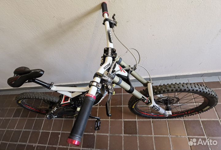 Specialized Demo 8 L