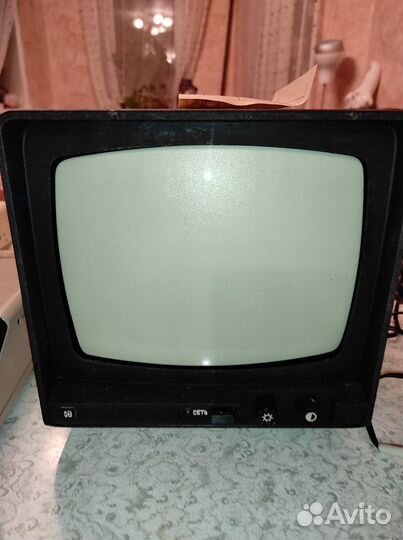 Установка телевизион. прикладного назначения пту61