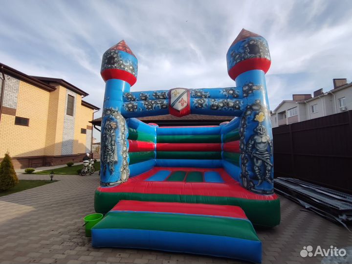 Детский надувной батут