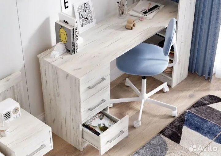 Стол компьютерный со стеллажом новый
