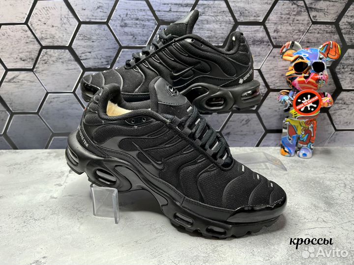 Кроссовки Nike Air Max TN plus черные мех