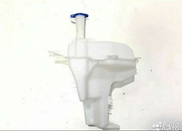 Бачок стеклоомывателя под датчик Kia Rio 3