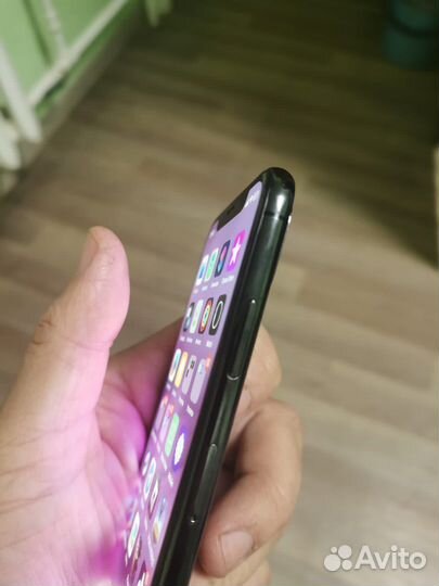 Телефон iPhone X 64gb