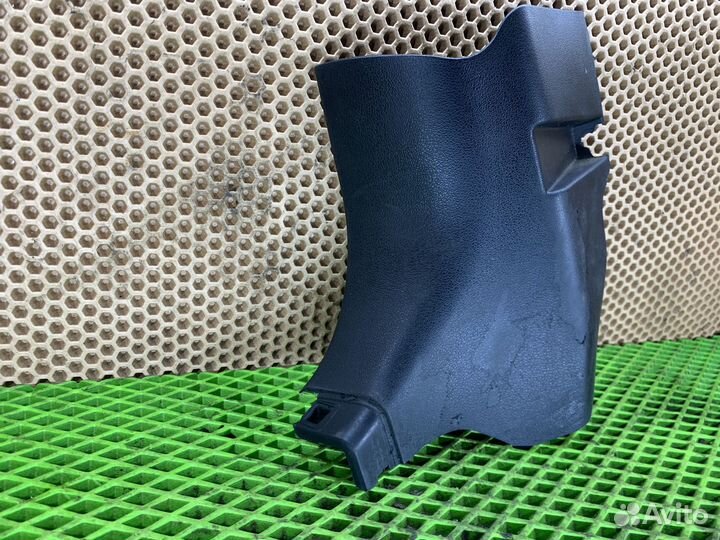 Накладка стойки нижняя левая Lifan X60