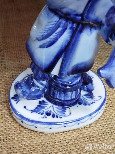 Статуэтка Емеля, Гжель