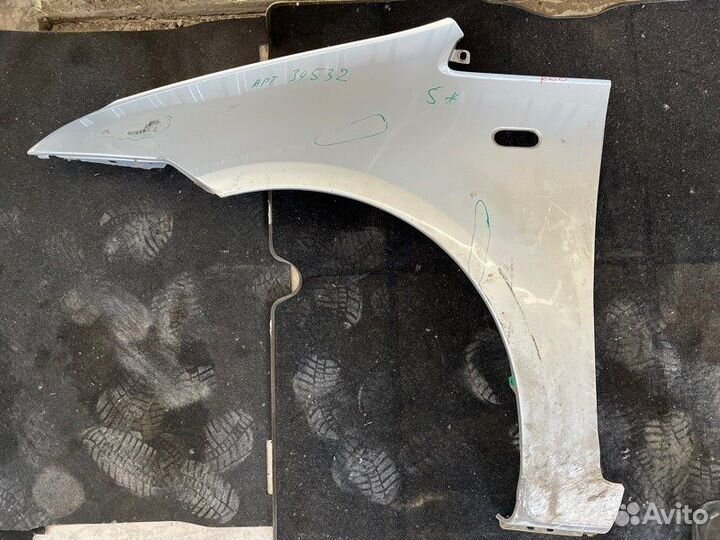 Крыло переднее левое Ford C-Max 2003-2010 минивэн