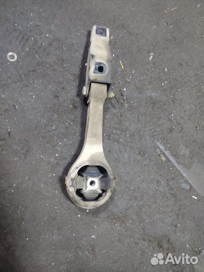 Опора двигателя задняя Volkswagen Polo SED RUS CFN