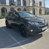 Toyota RAV4 2.2 AT, 2015, 167 000 км, с пробегом, цена 2 250 000 руб.