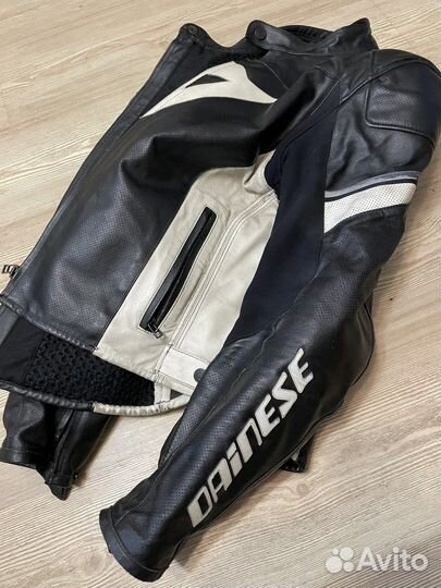 Мотокуртка кожаная мужская Dainese