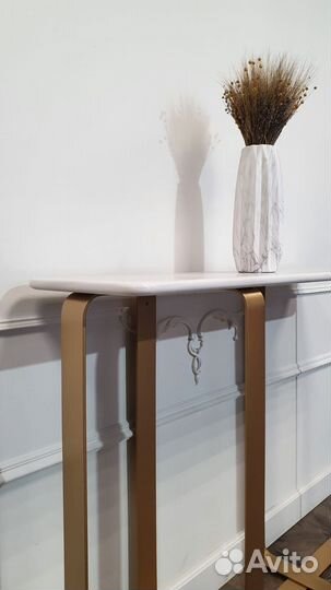 Консоль в прихожую в наличии