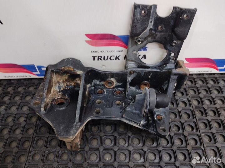 Кронштейн буксировочный левый Volvo FH, Volvo FM