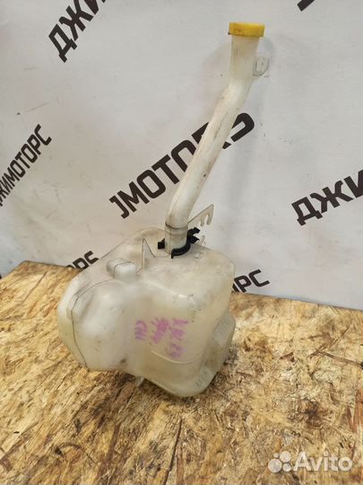 Бачок омывателя Nissan Serena C23