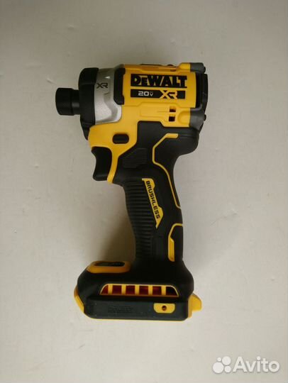 Винтоверт dewalt DCF860