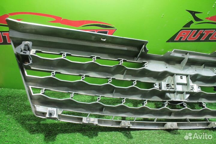 Решетка радиатора nissan GY50,PNY50,PY50,Y50 fuga