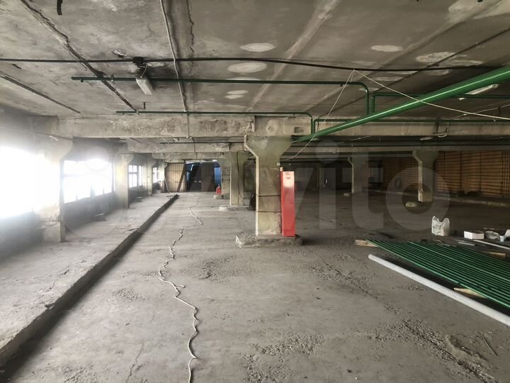 Под склад с подъездом,998 м²