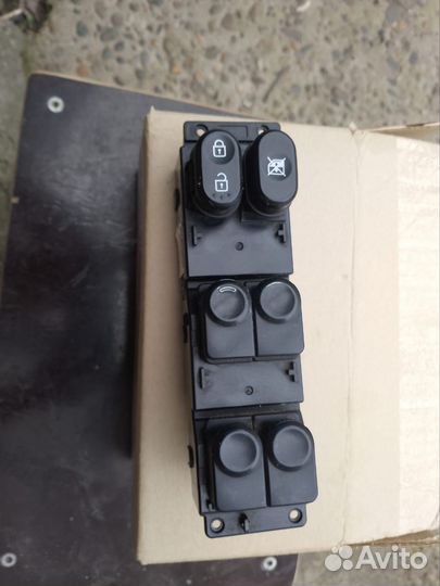 Блок управления стеклоподъемниками