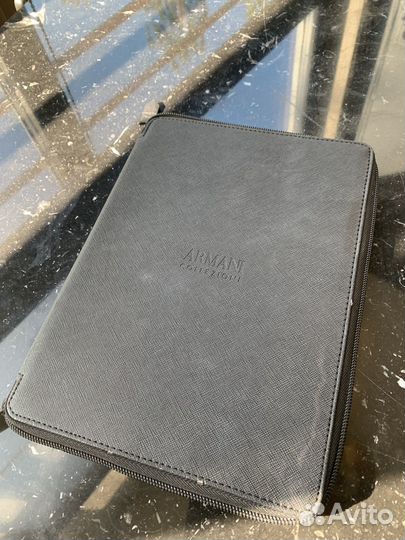 Чехол Armani на iPad