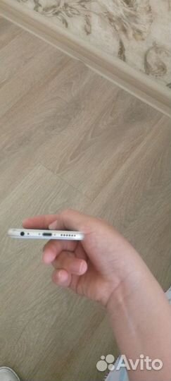 iPhone 6S, 32 ГБ