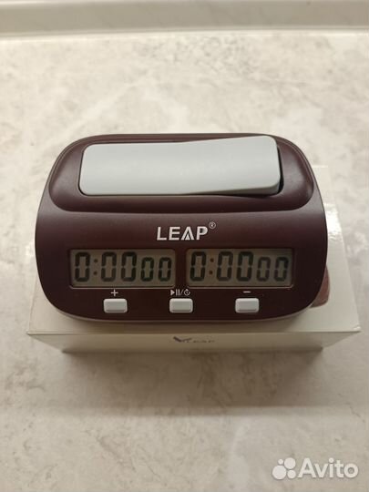 Шахматные часы leap