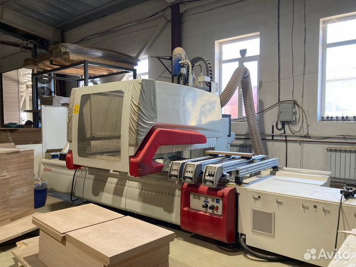 Обрабатывающий центр с чпу по дереву SCM tech Z2