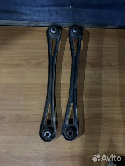 Рычаг задний поперечный R L Audi Q7 Ауди ку7